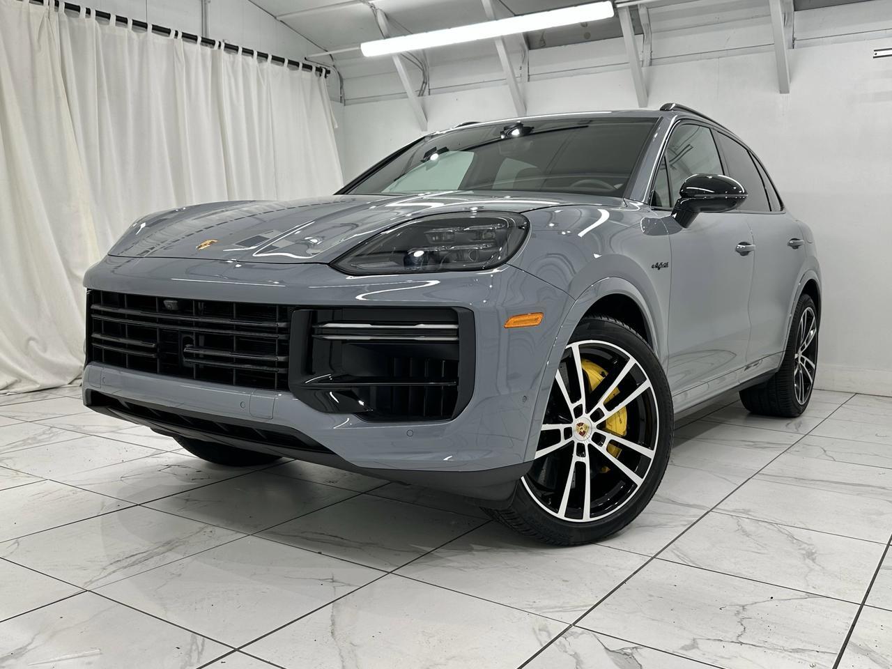 2024 Porsche Cayenne Turbo E-Hybrid Newark DE