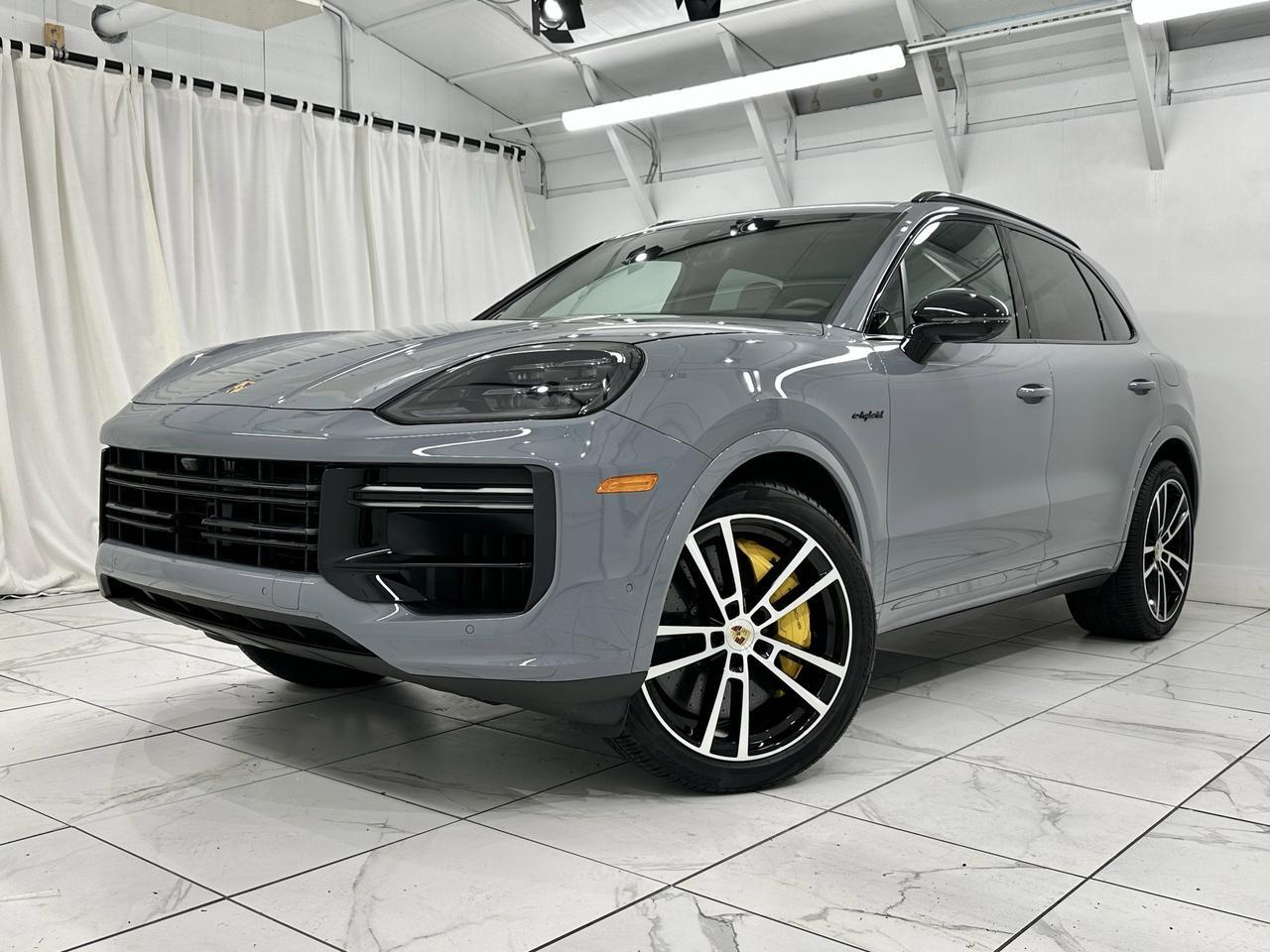 2024 Porsche Cayenne Turbo E-Hybrid Newark DE