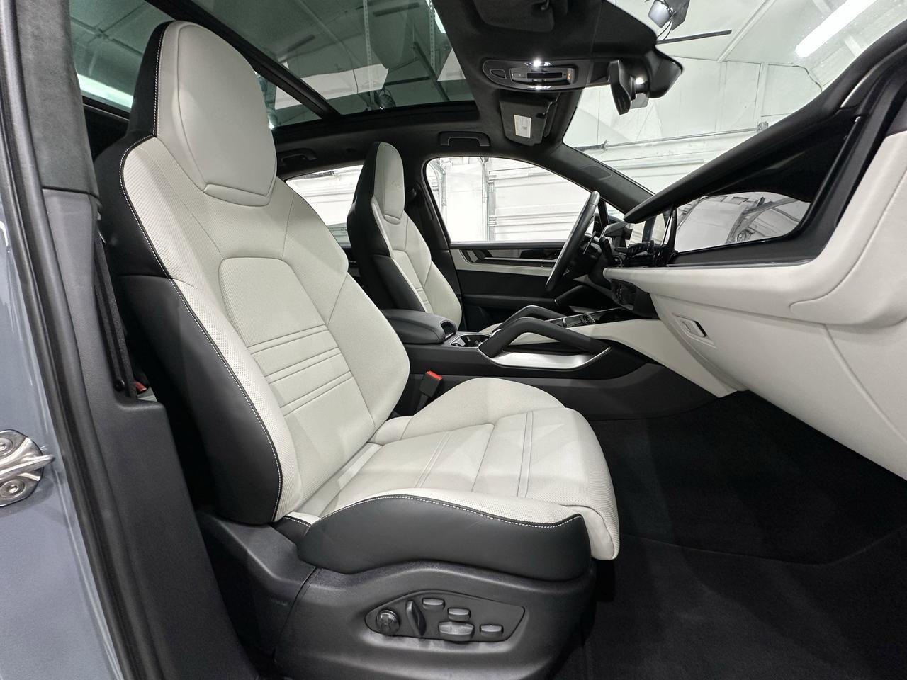 2024 Porsche Cayenne Turbo E-Hybrid Newark DE