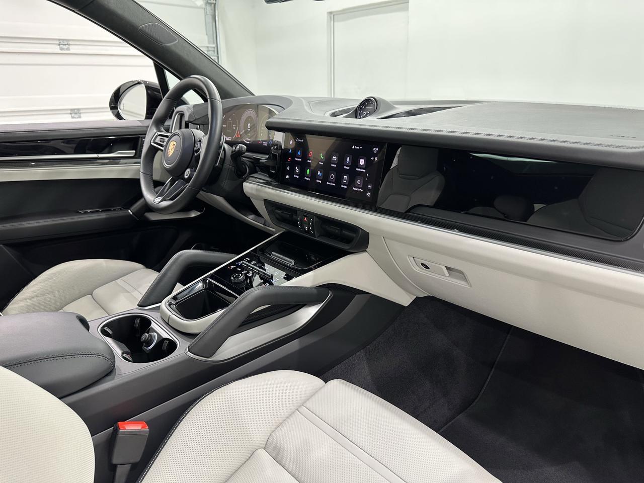 2024 Porsche Cayenne Turbo E-Hybrid Newark DE