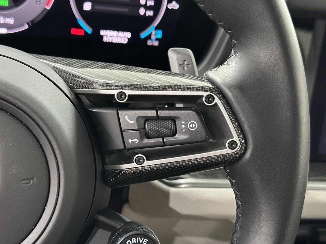 2024 Porsche Cayenne Turbo E-Hybrid Newark DE