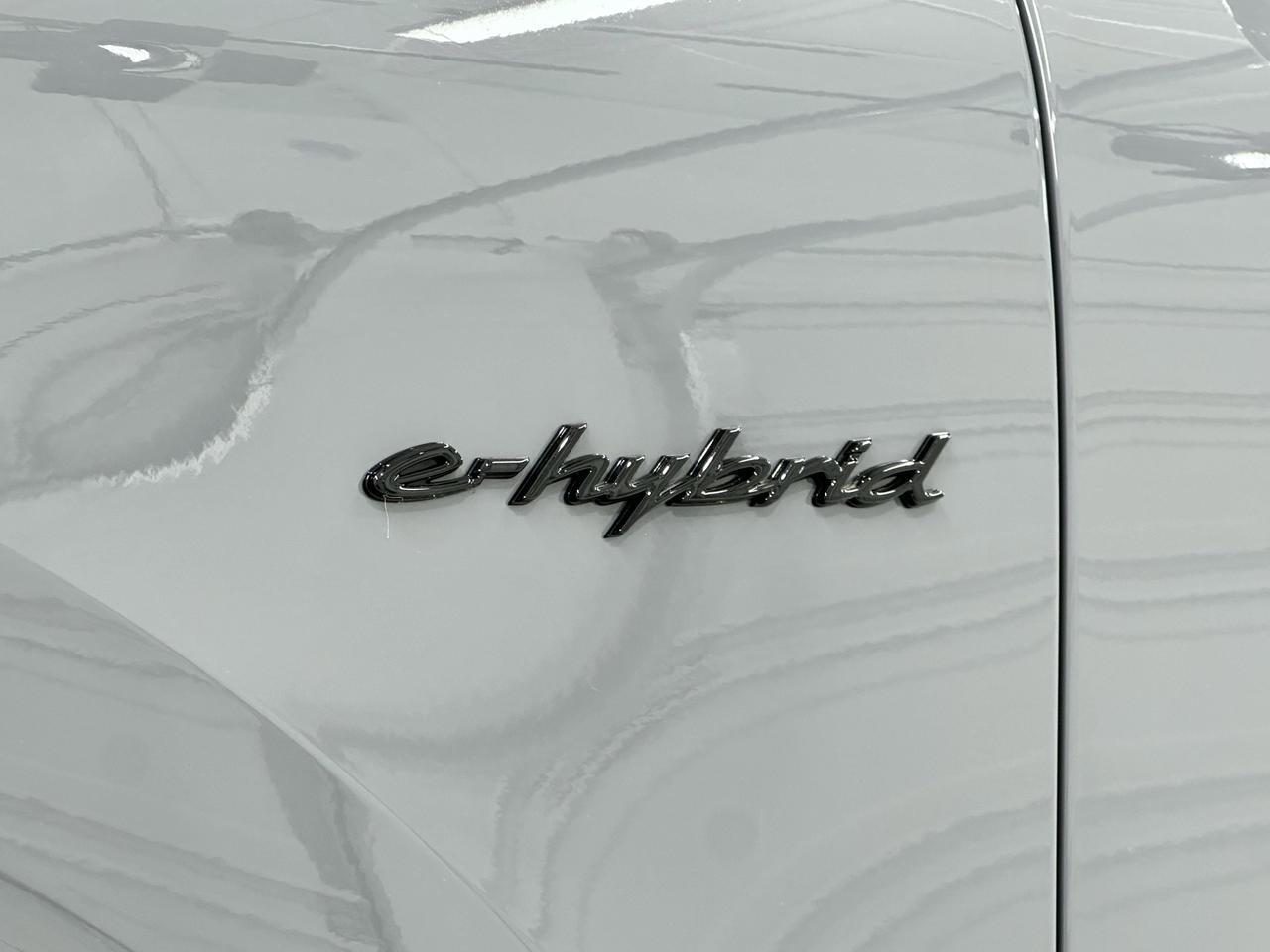 2024 Porsche Cayenne Turbo E-Hybrid Newark DE