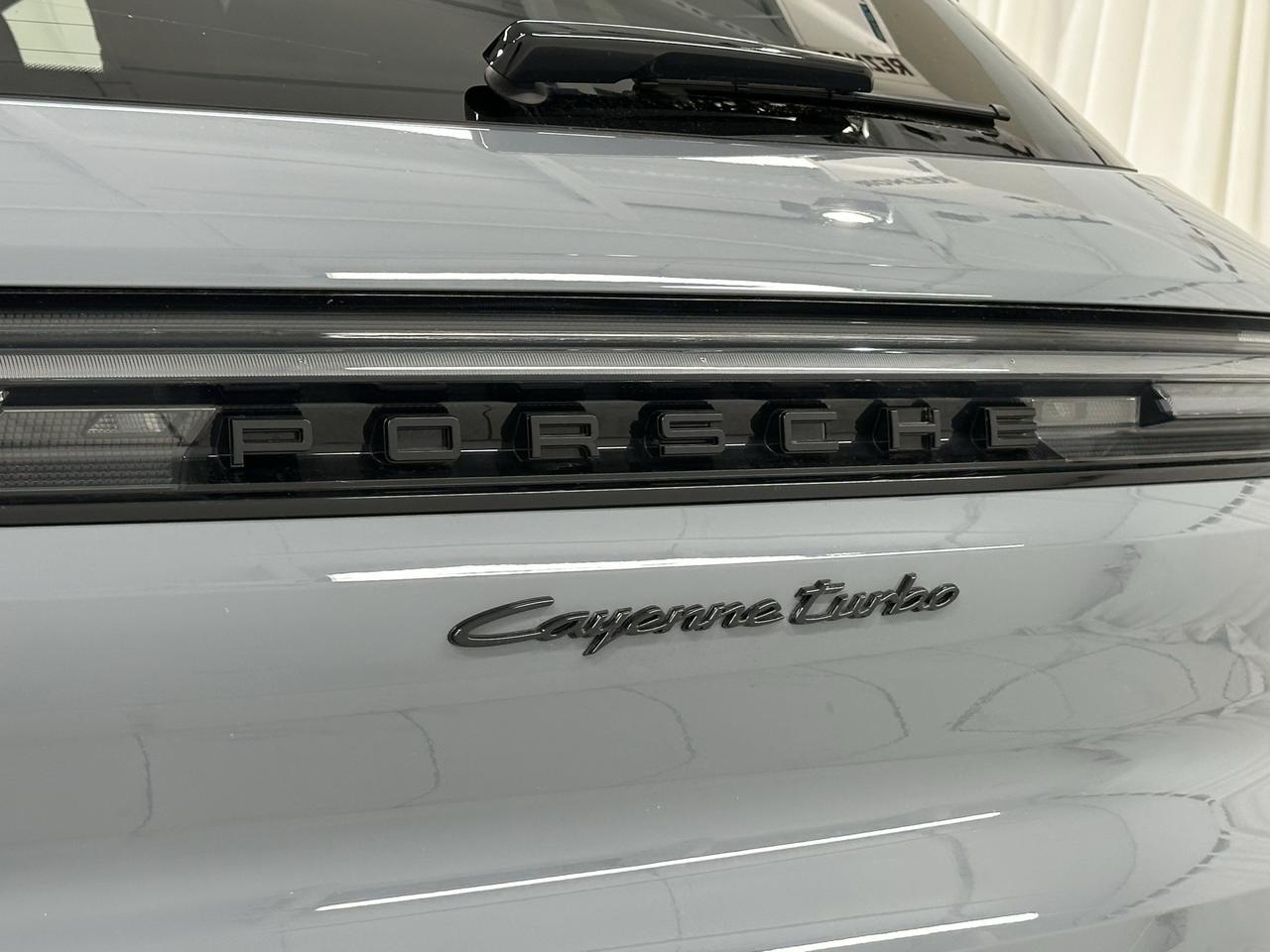 2024 Porsche Cayenne Turbo E-Hybrid Newark DE