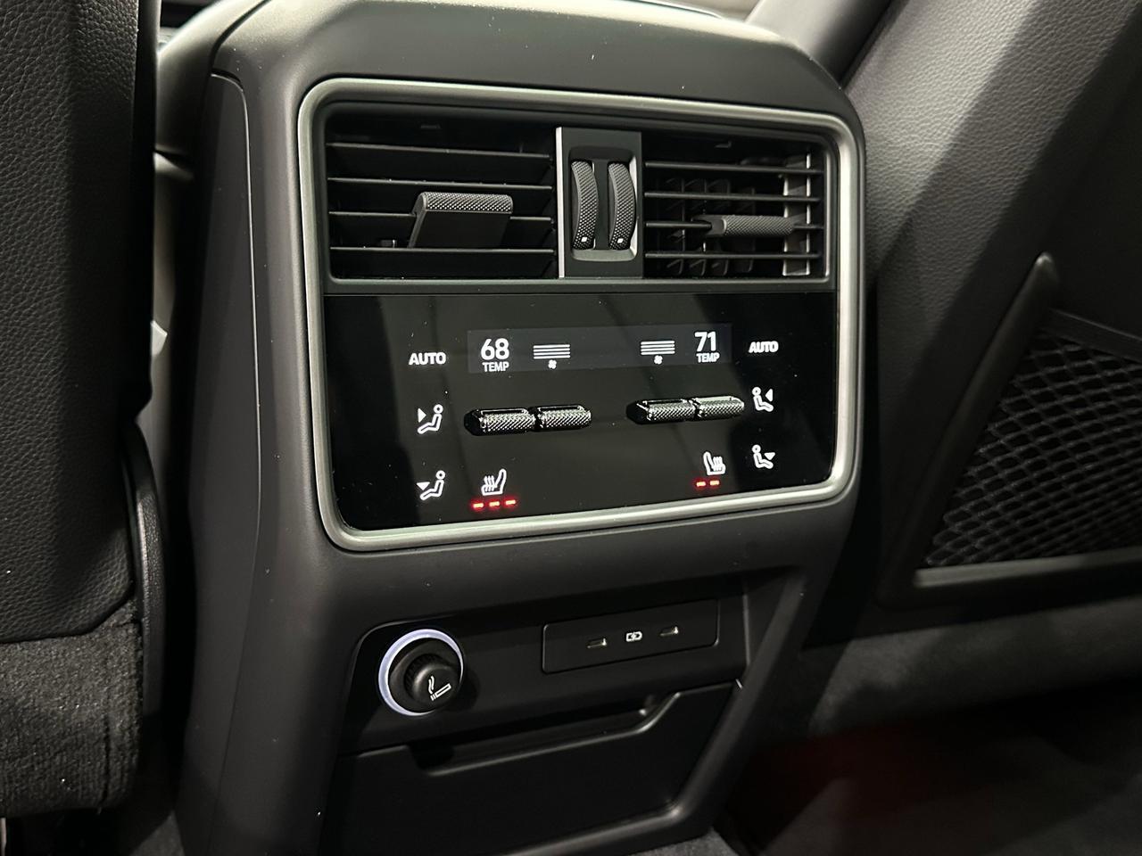 2024 Porsche Cayenne Turbo E-Hybrid Newark DE
