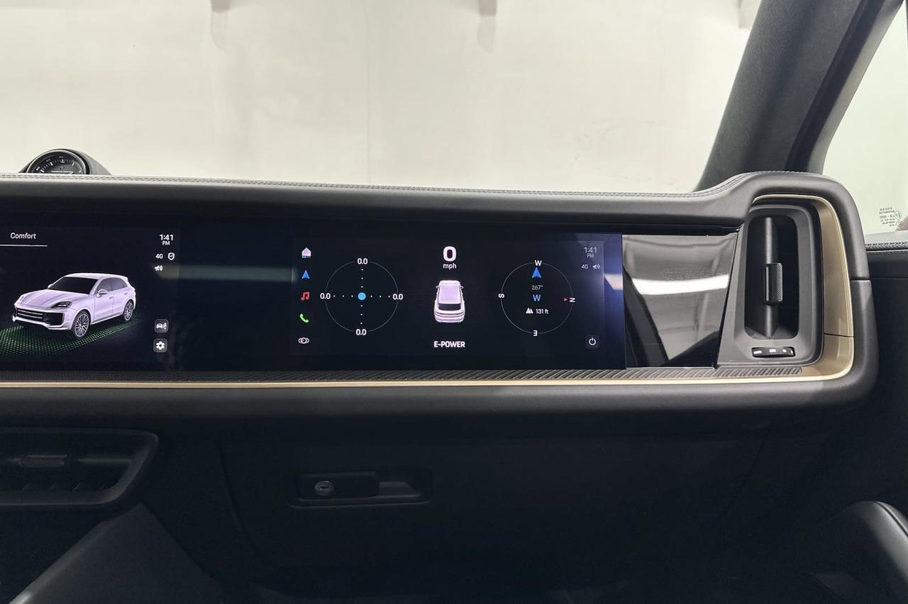 2024 Porsche Cayenne Turbo E-Hybrid Newark DE