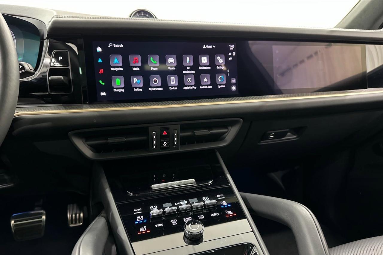 2024 Porsche Cayenne Turbo E-Hybrid Newark DE