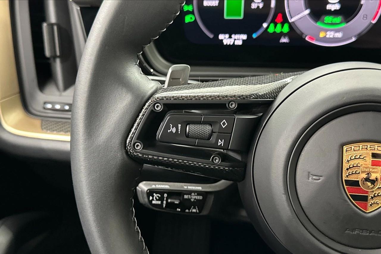 2024 Porsche Cayenne Turbo E-Hybrid Newark DE