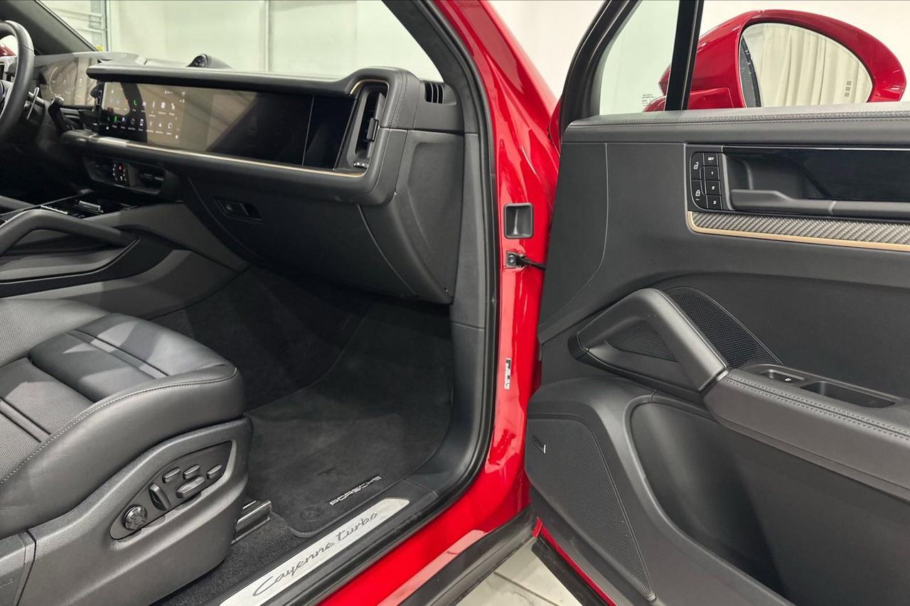 2024 Porsche Cayenne Turbo E-Hybrid Newark DE