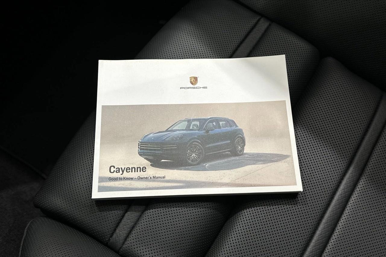 2024 Porsche Cayenne Turbo E-Hybrid Newark DE