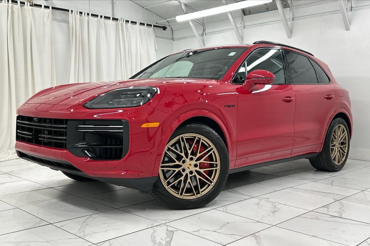 2024 Porsche Cayenne Turbo E-Hybrid