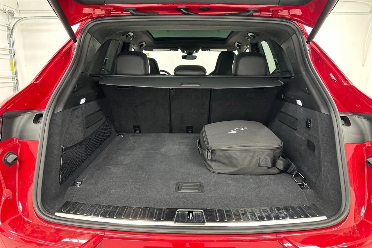 2024 Porsche Cayenne Turbo E-Hybrid Newark DE