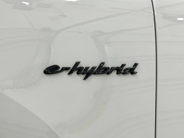 2024 Porsche Cayenne Turbo E-Hybrid Newark DE