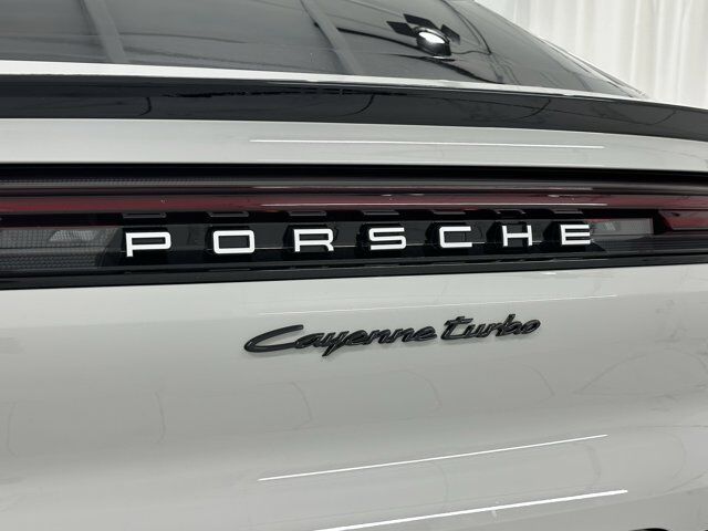 2024 Porsche Cayenne Turbo E-Hybrid Newark DE