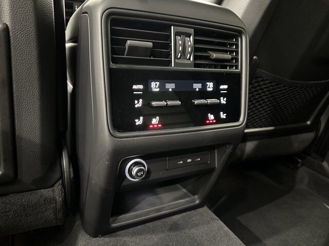 2024 Porsche Cayenne Turbo E-Hybrid Newark DE