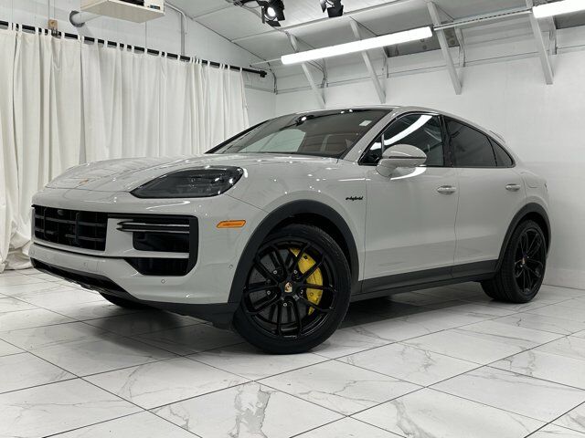 2024 Porsche Cayenne Turbo E-Hybrid Newark DE