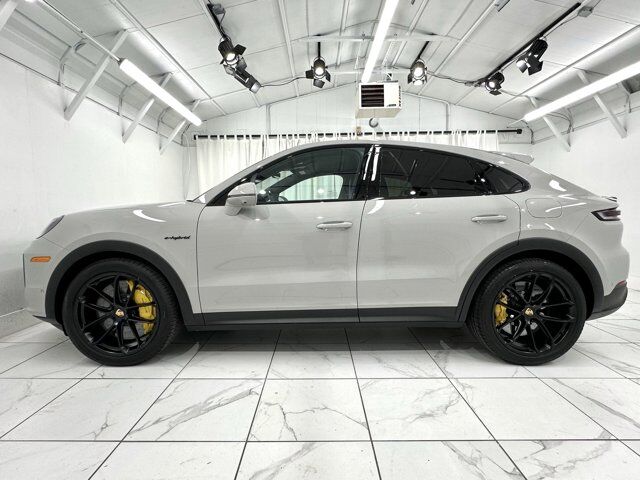 2024 Porsche Cayenne Turbo E-Hybrid Newark DE