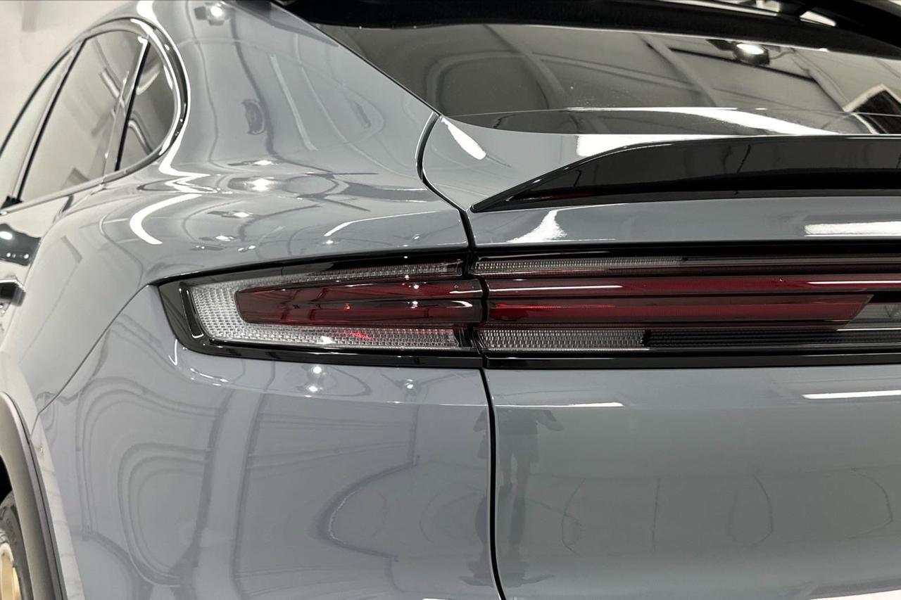 2024 Porsche Cayenne Turbo GT Newark DE