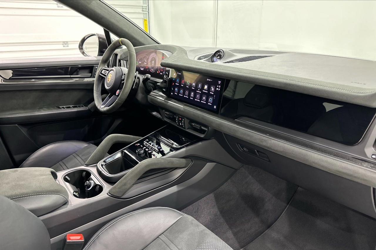 2024 Porsche Cayenne Turbo GT Newark DE