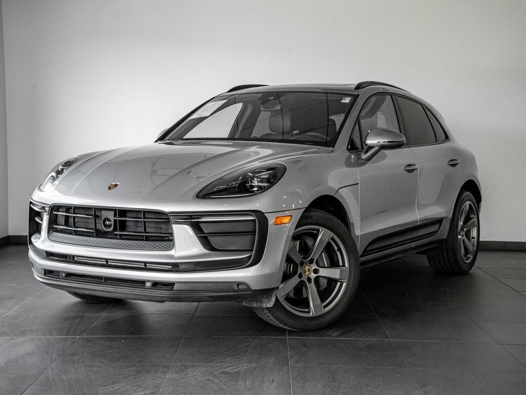 2024 Porsche Macan T photo 33