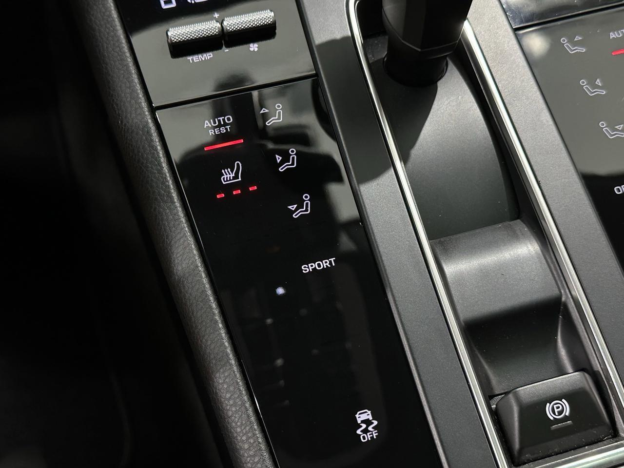 2024 Porsche Macan Newark DE