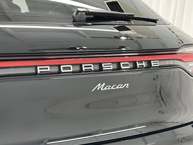 2024 Porsche Macan Newark DE