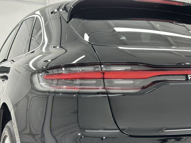 2024 Porsche Macan Newark DE
