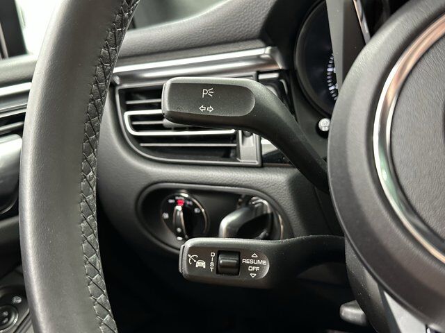 2024 Porsche Macan Newark DE