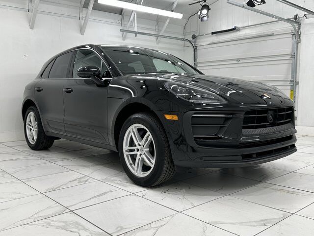 2024 Porsche Macan Newark DE