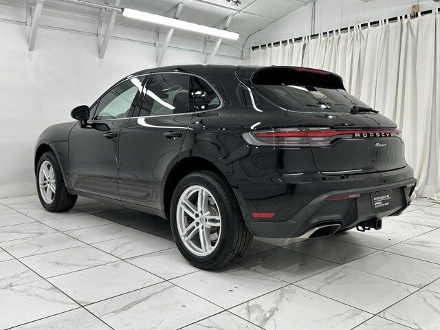 2024 Porsche Macan Newark DE