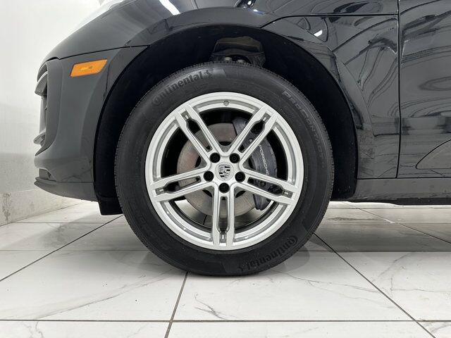 2024 Porsche Macan Newark DE