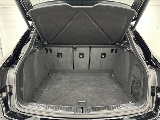 2024 Porsche Macan Newark DE