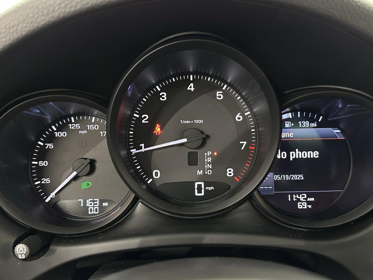 2024 Porsche Macan Newark DE