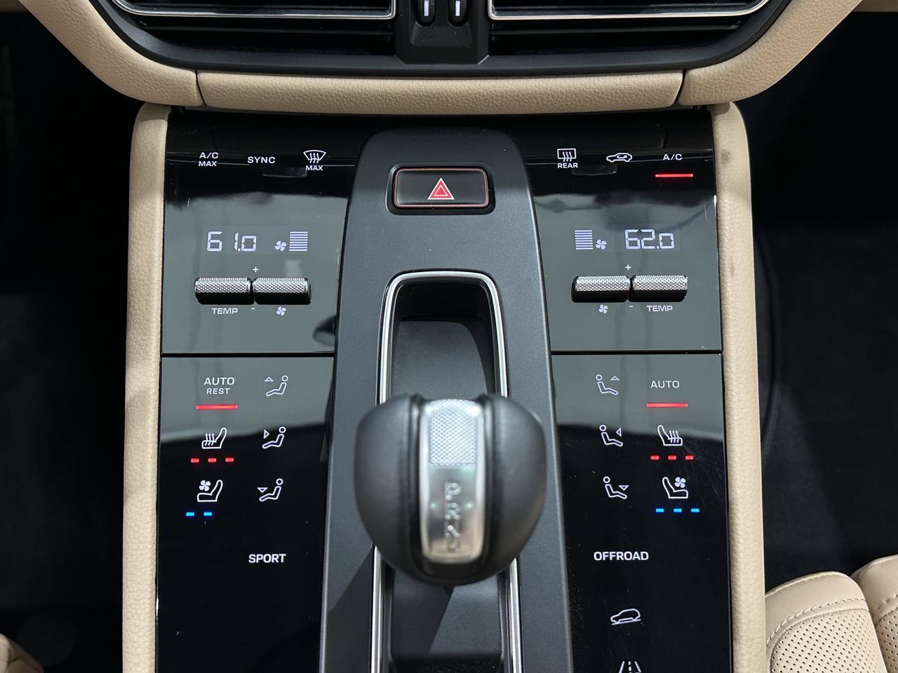 2024 Porsche Macan Newark DE