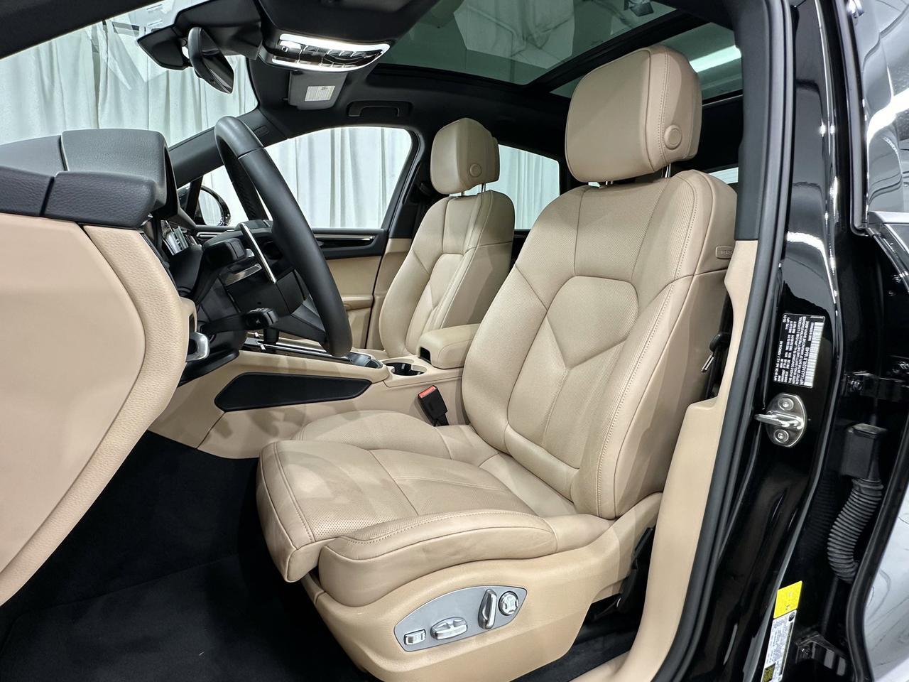 2024 Porsche Macan Newark DE