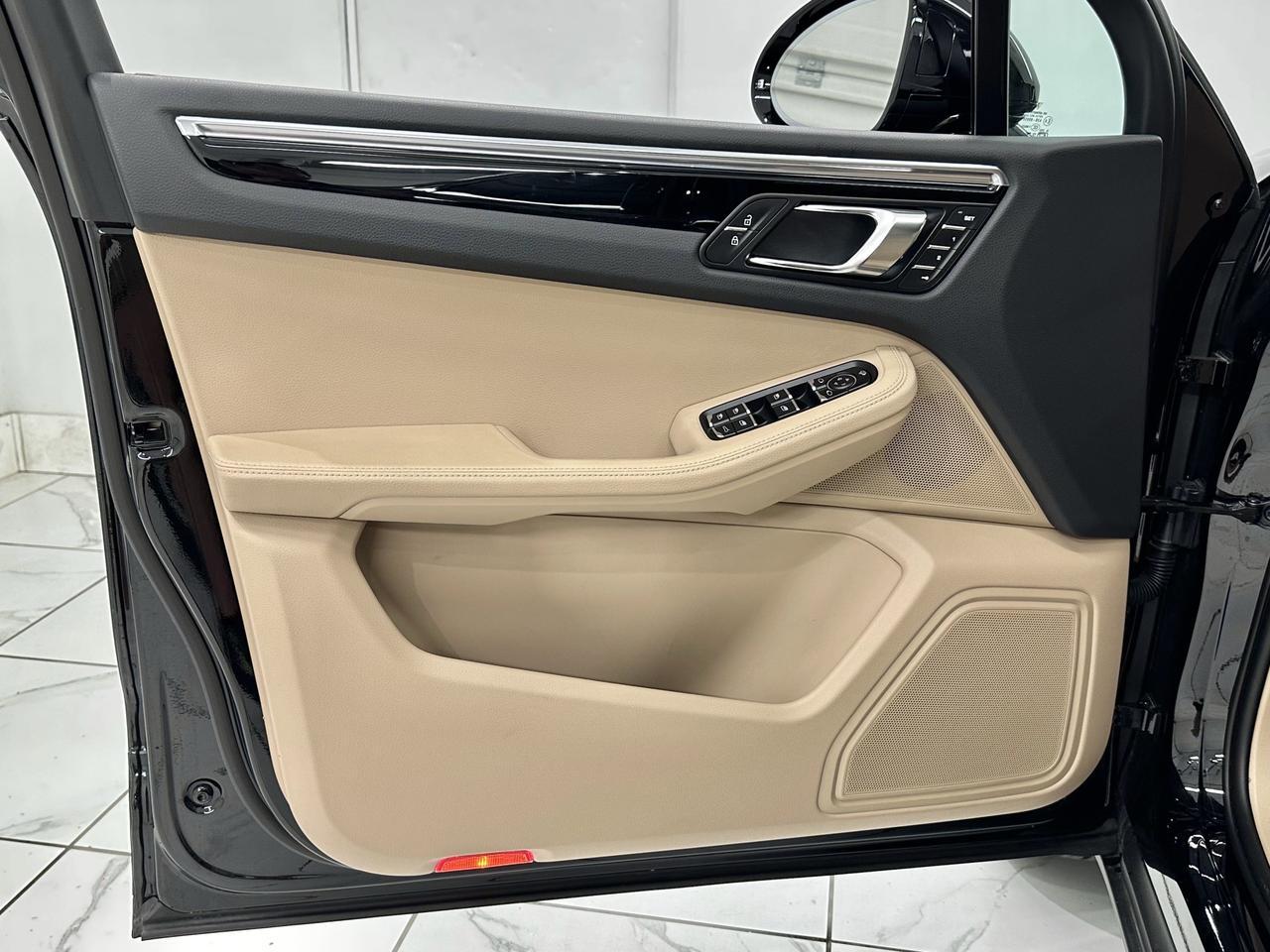 2024 Porsche Macan Newark DE