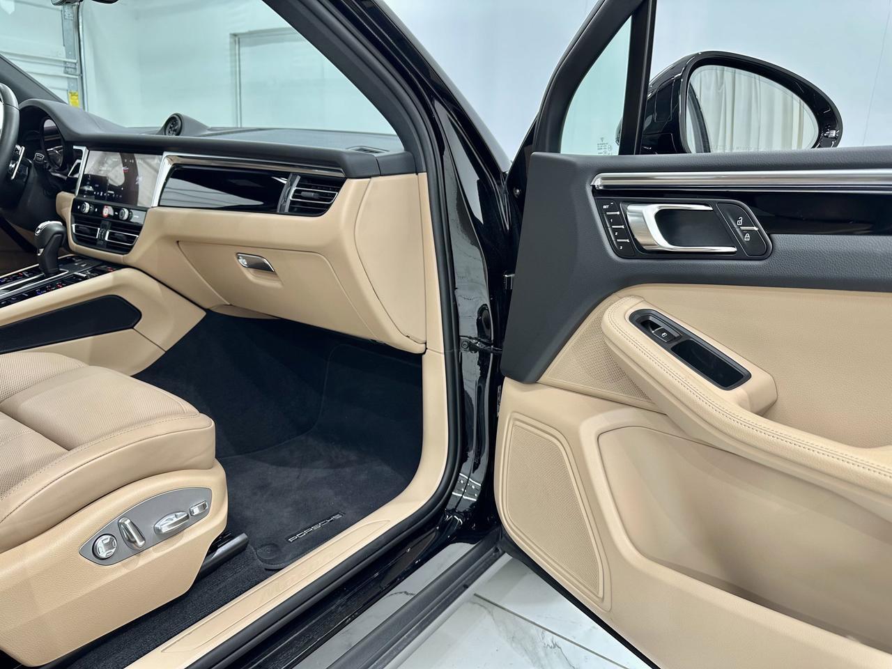 2024 Porsche Macan Newark DE