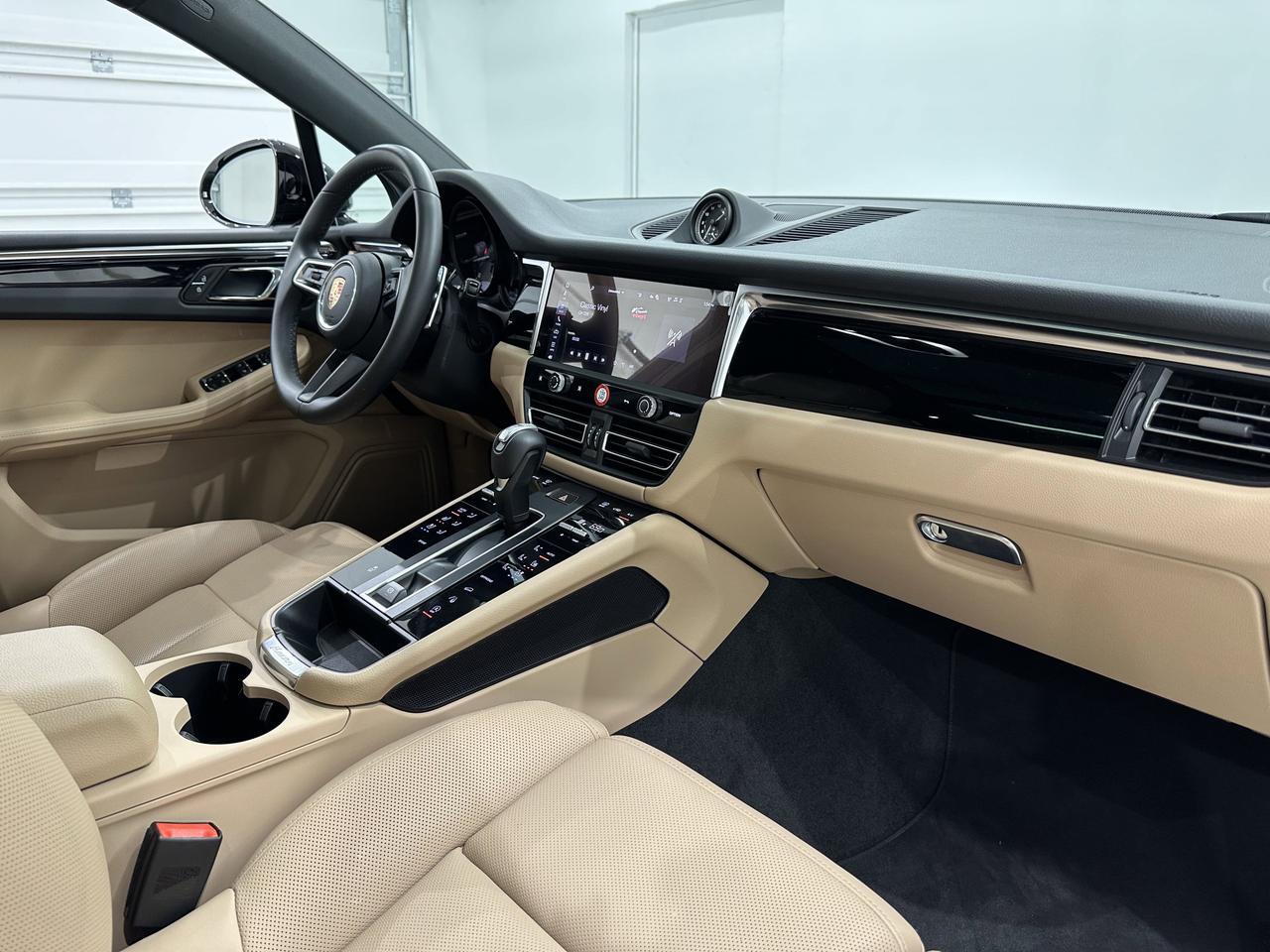 2024 Porsche Macan Newark DE