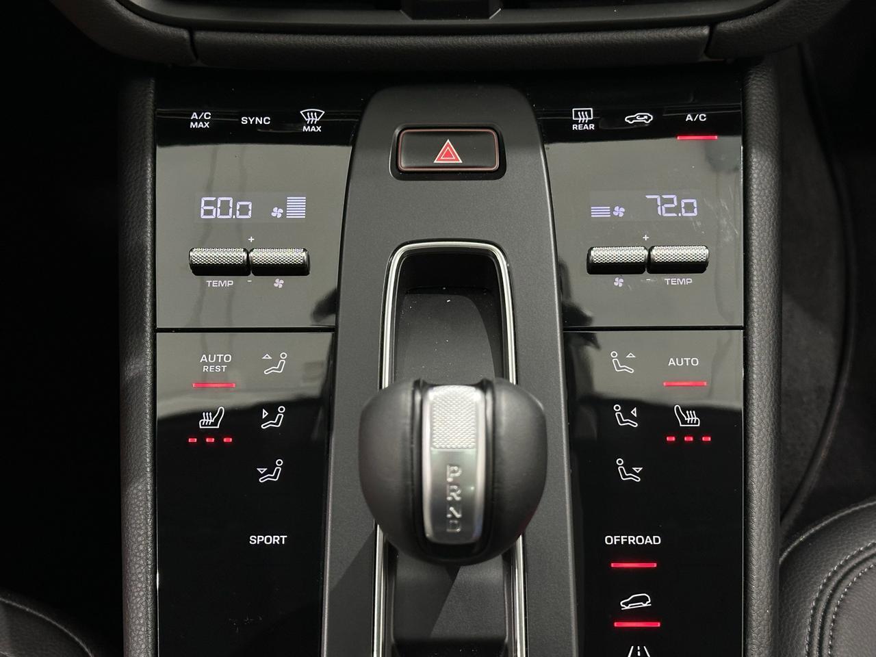 2024 Porsche Macan Newark DE