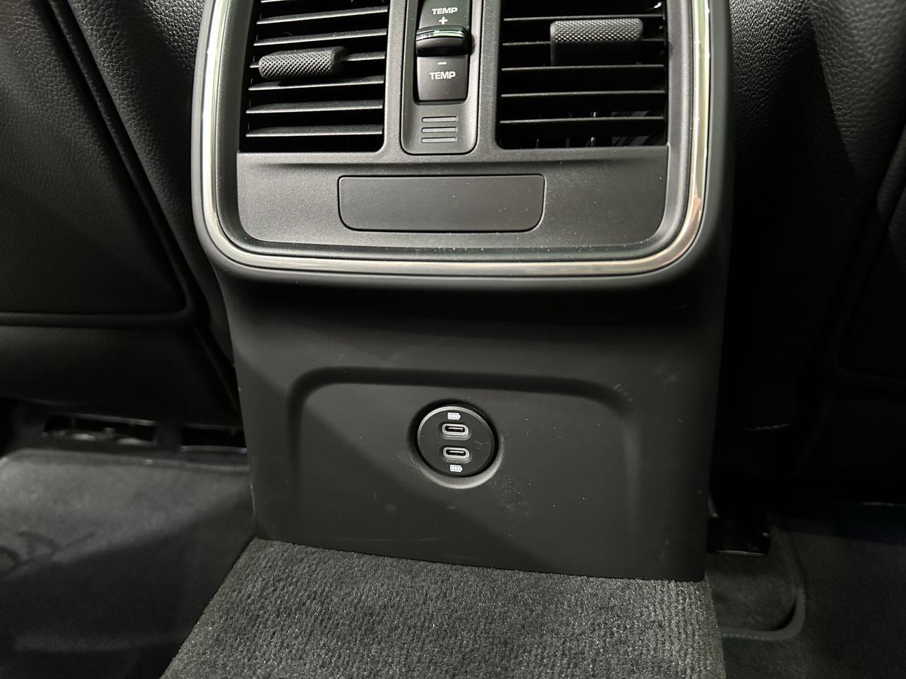 2024 Porsche Macan Newark DE