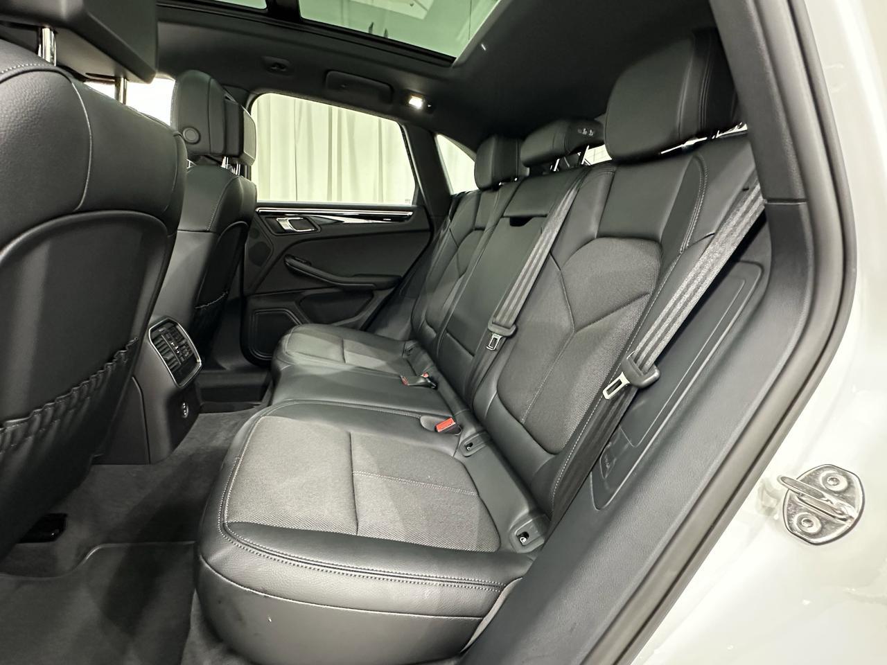 2024 Porsche Macan Newark DE