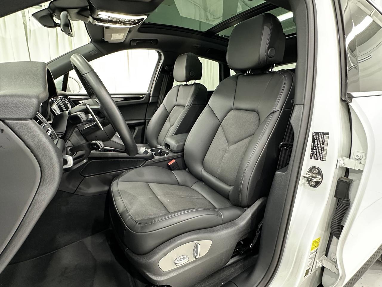 2024 Porsche Macan Newark DE
