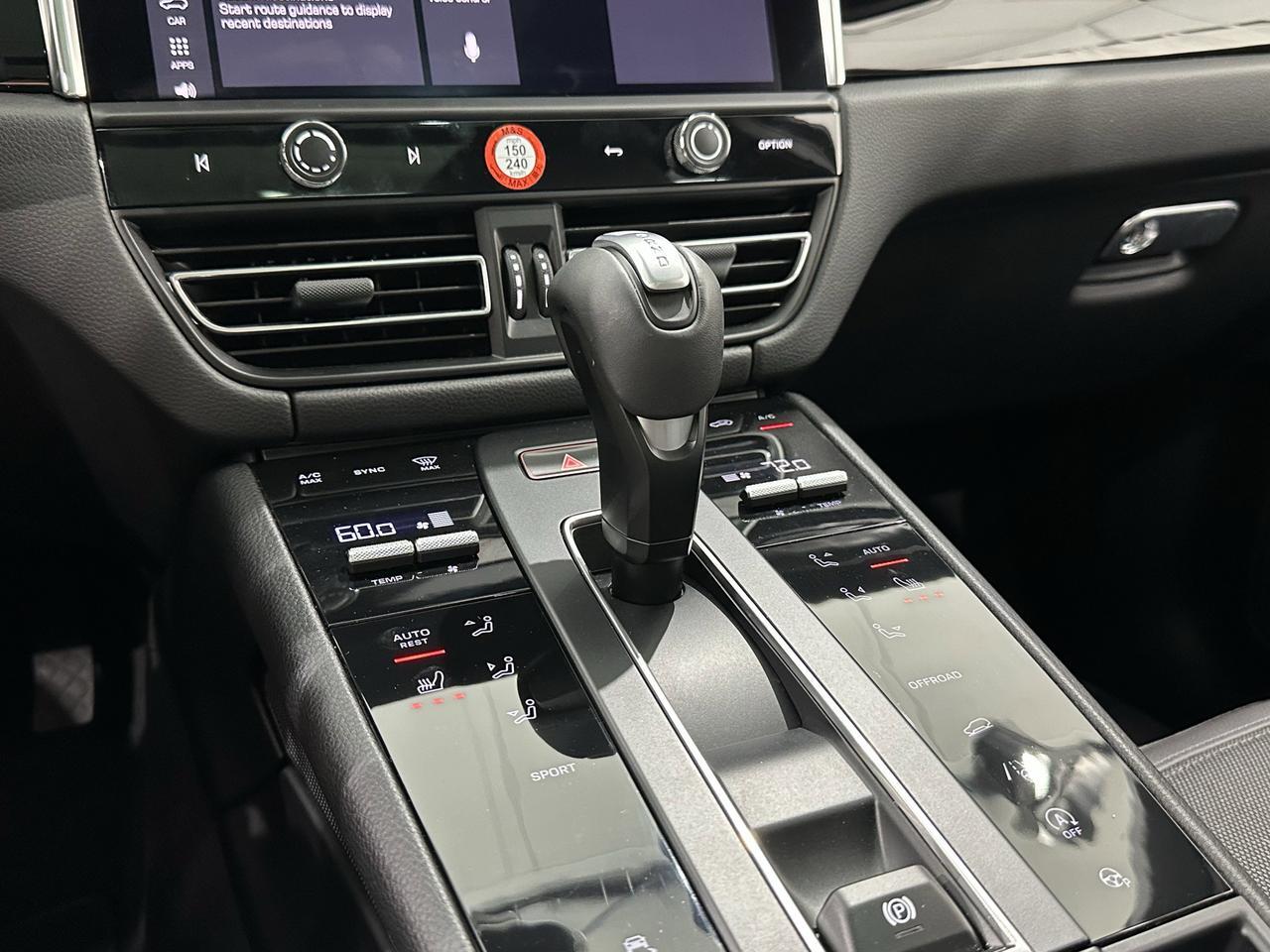 2024 Porsche Macan Newark DE