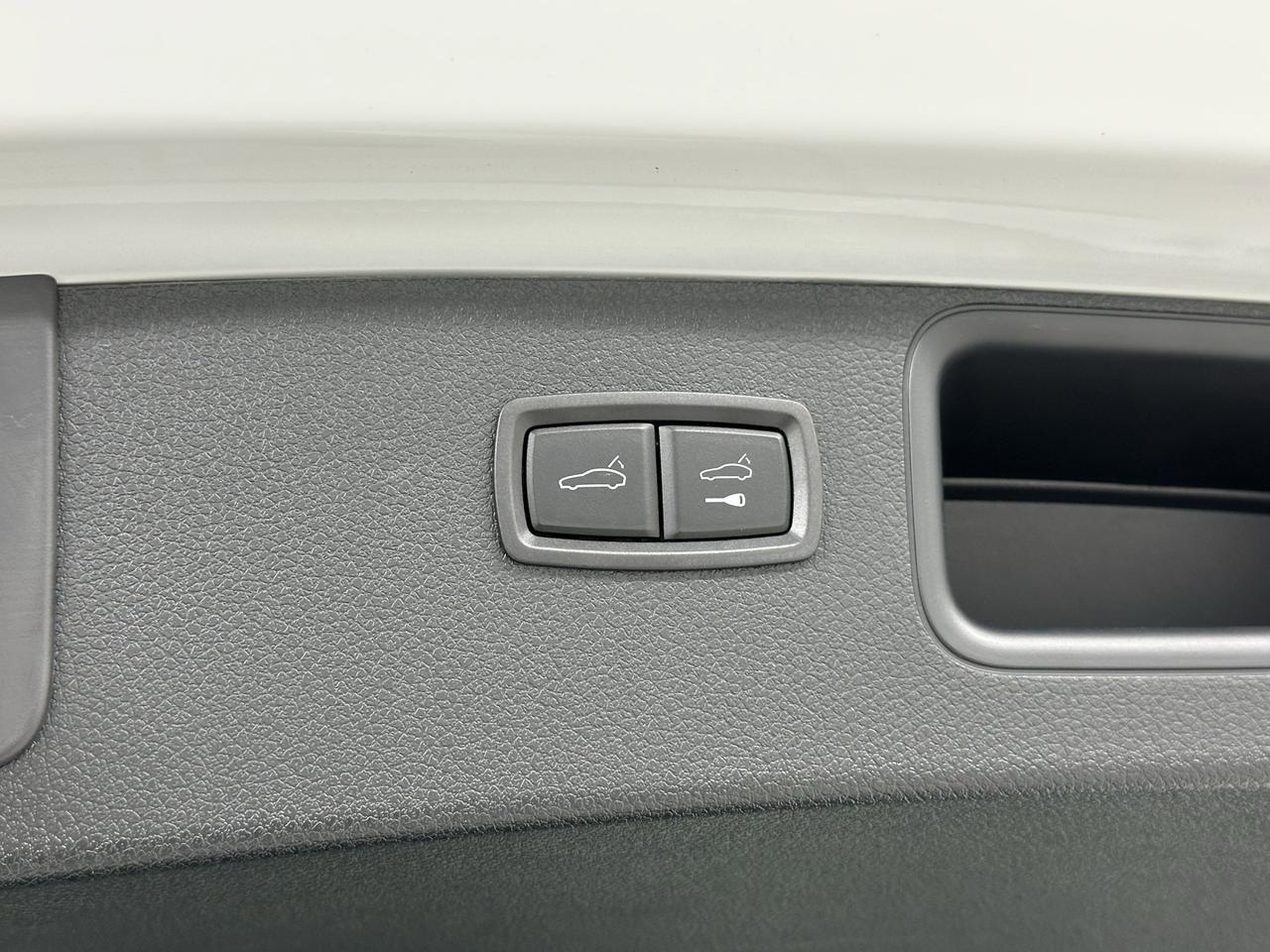 2024 Porsche Macan Newark DE