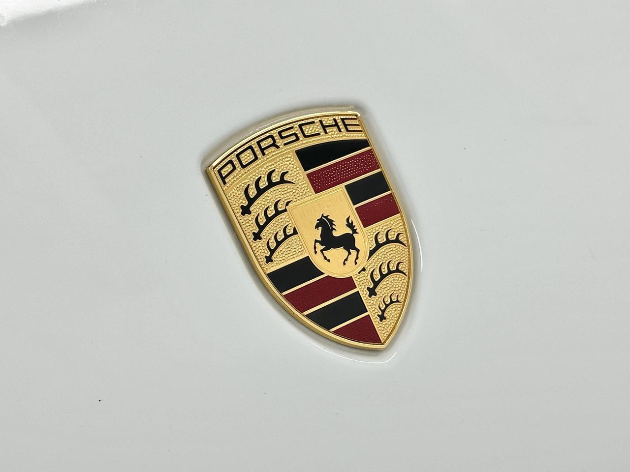 2024 Porsche Macan Newark DE