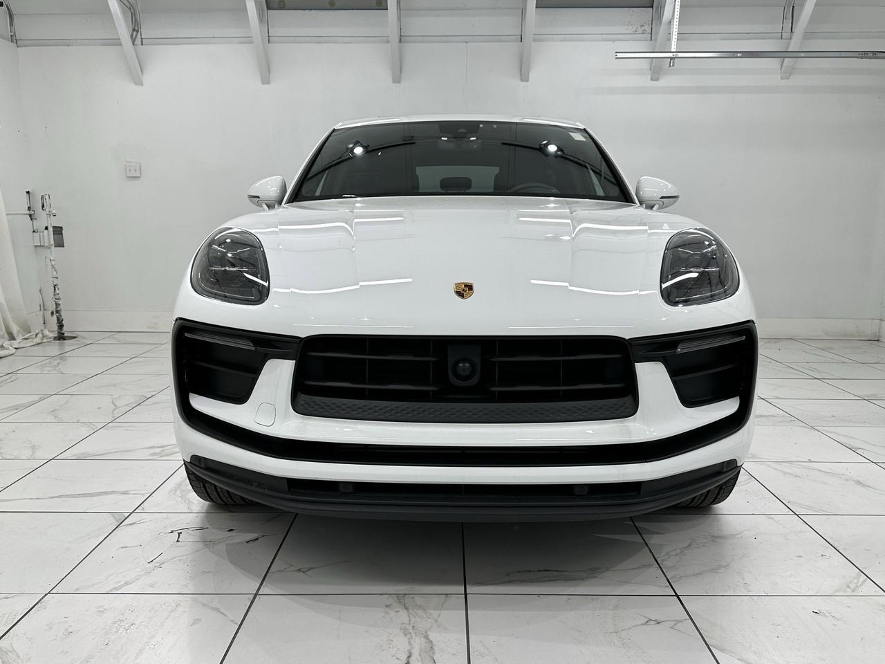 2024 Porsche Macan Newark DE