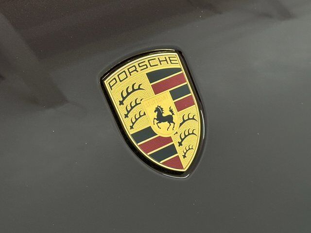 2024 Porsche Macan Newark DE