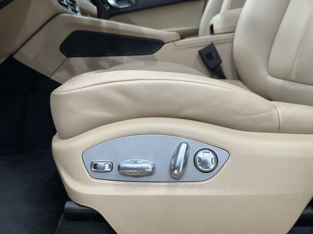 2024 Porsche Macan Newark DE