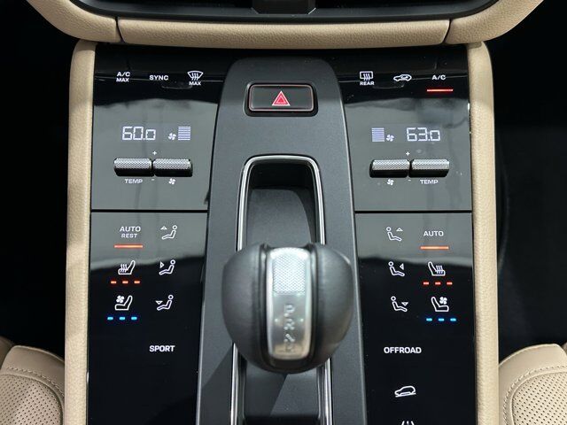 2024 Porsche Macan Newark DE