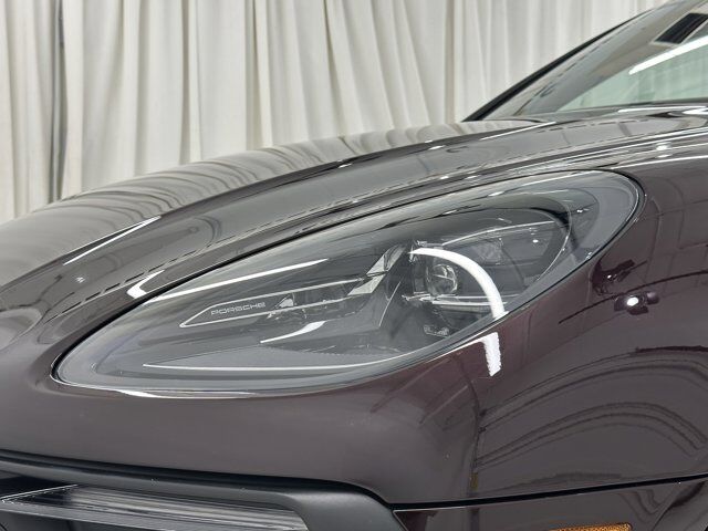 2024 Porsche Macan Newark DE