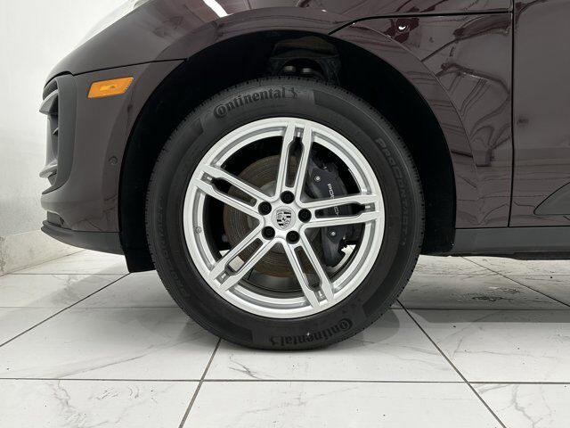 2024 Porsche Macan Newark DE